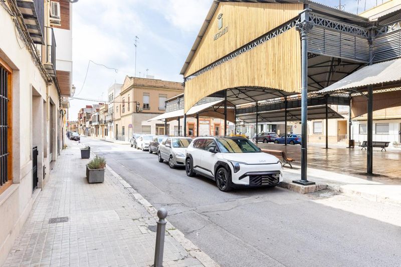 Foto 36e4c6af-ae56-4ceb-be13-f222bae5c4c9. Casa adossada amb calefacció a Moncada