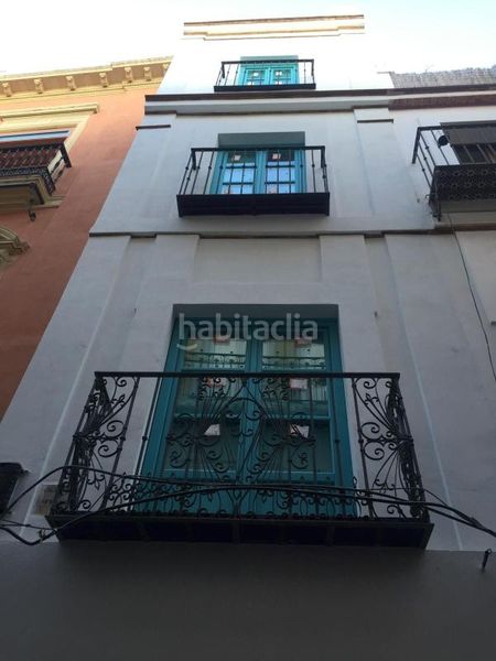 Foto ab63585b-dbde-4e57-bee4-855ba5f865ce. Edifici a Alfalfa - Santa Cruz Sevilla