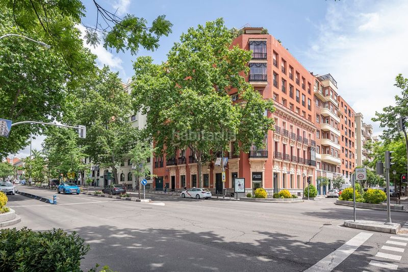 Foto c22d36fe-1520-4149-8985-a3f72bffe9e6. Àtic amb calefacció aparcament a Recoletos Madrid