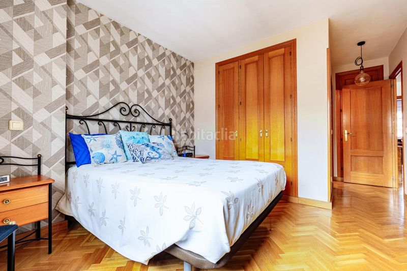 Foto b1e78cf4-eb59-4835-9c41-07d45edb487c. Casa adossada amb calefacció aparcament a Getafe norte Getafe