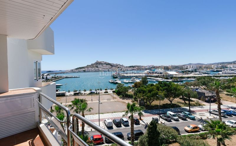 Foto a9dd6e7b-fa07-4479-9f70-1de162bd25d3. Àtic amb calefacció a Marina Botafoc-Talamanca Ibiza