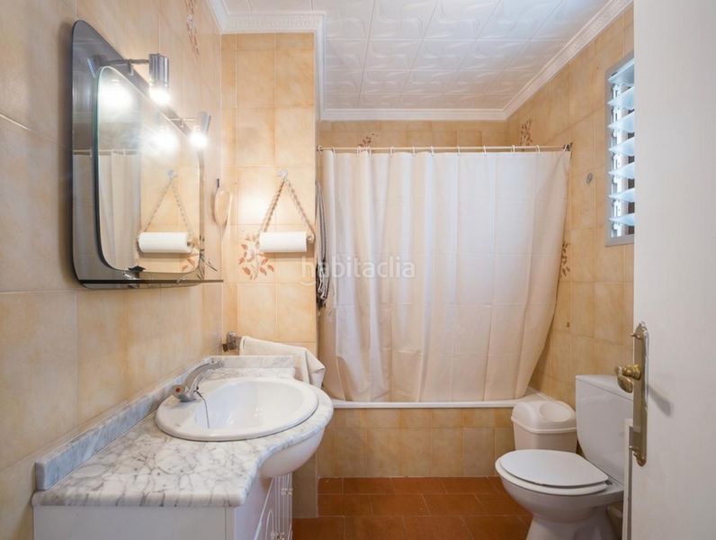 Foto 1caee2ea-2a0d-461b-be6c-24b549246356. Casa amb calefacció aparcament a Simat de la Valldigna