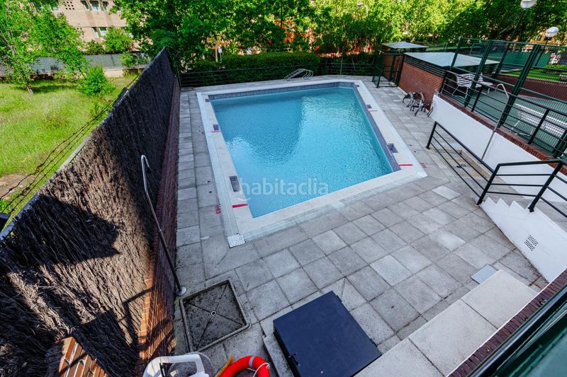Foto 5335ac6e-d340-4c43-886f-71a951247ba0. Pis amb calefacció aparcament piscina a Costillares Madrid