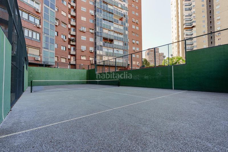Foto 8f17dbe1-8688-4c0c-8587-b58ba0b64cba. Pis amb calefacció aparcament piscina a Costillares Madrid