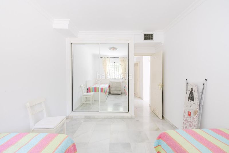 Foto 68f277de-0a51-4312-803f-9726fb99e9c7. Planta baixa amb calefacció aparcament piscina a Marbella