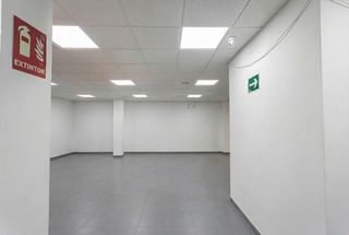 Business premise  Carrer sant vicent