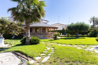 Casa  Carrer josé alegre rubio