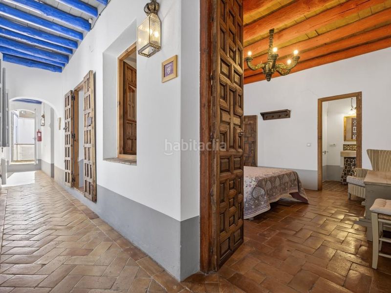 Foto f57c8ef6-d998-4f00-ba3e-47c572832593. Casa amb calefacció piscina a Carmona