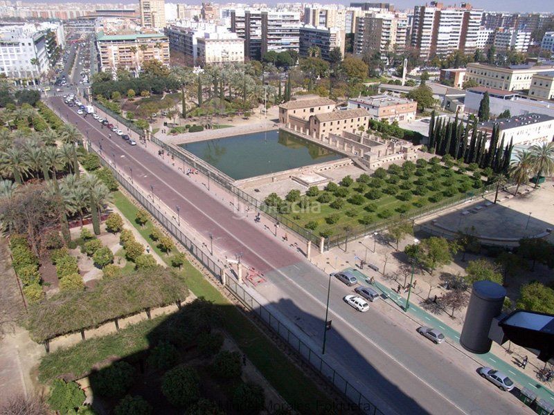 Foto 666a6f19-0012-41a7-9206-8d704a0c071d. Pis amb calefacció a La Calzada - La Florida Sevilla