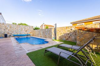 Casa in Serranillos del Valle