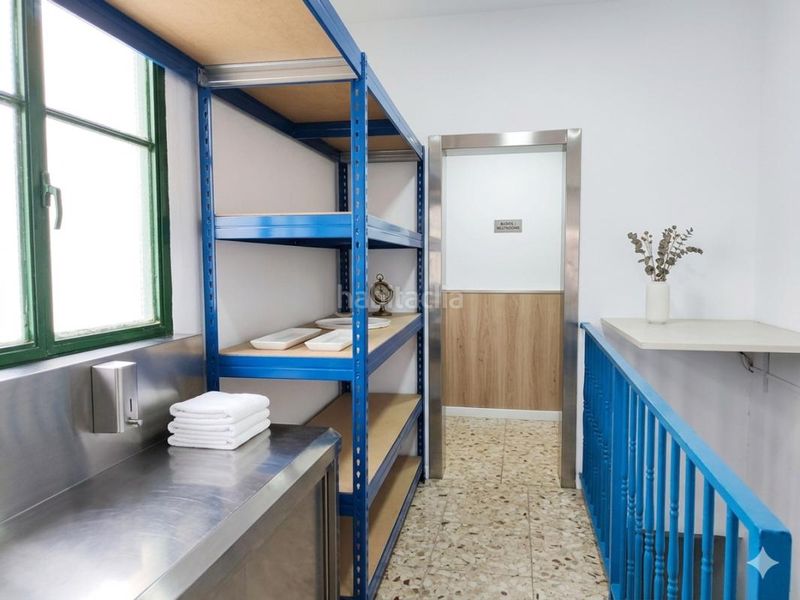 Foto b66935b9-3742-4072-ba77-45b9e4b4172f. Edificio in El Palo Málaga