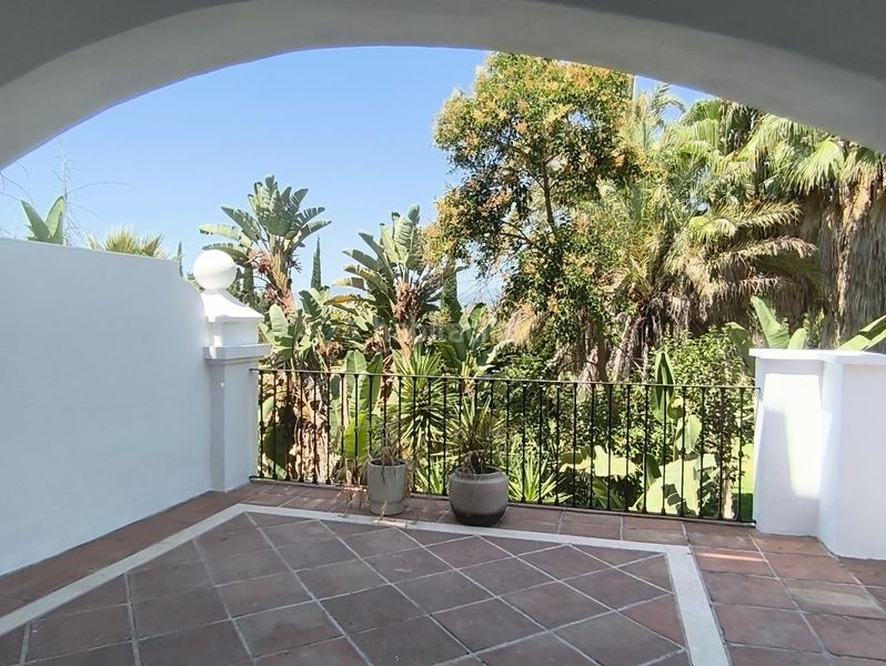 Foto 091b69fa-d0de-40cf-9b7a-b43b8d045934. Pis amb calefacció aparcament piscina a Nagüeles Alto Marbella