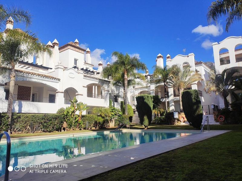 Foto b5c1f285-7e7a-44a3-a138-b7c29d6e02bc. Pis amb calefacció aparcament piscina a Nagüeles Alto Marbella