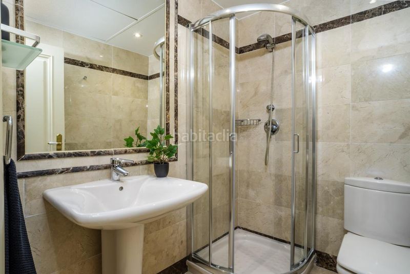 Foto d6556e8e-2597-4188-9ecb-3ddf8b235c19. Pis amb calefacció aparcament piscina a Nagüeles Alto Marbella