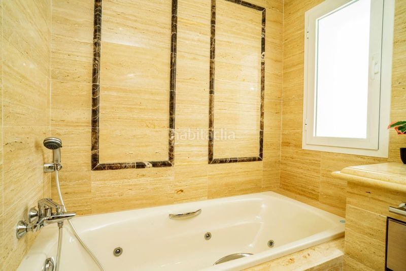 Foto dcd1627e-7dc5-4941-948a-993aa6748ace. Pis amb calefacció aparcament piscina a Nagüeles Alto Marbella