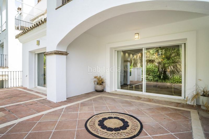 Foto f43704a8-929d-4807-97c8-4b1de75e6a1d. Pis amb calefacció aparcament piscina a Nagüeles Alto Marbella