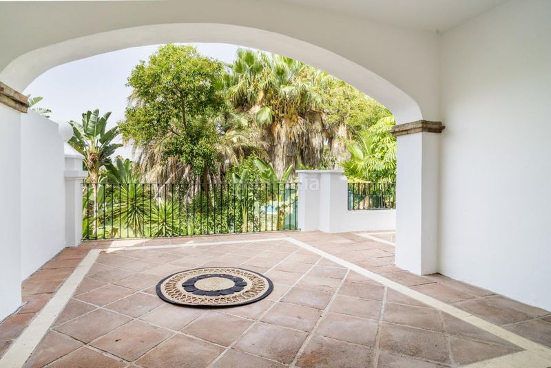 Foto f81ee4bb-9114-47ad-b458-2eed675328a7. Pis amb calefacció aparcament piscina a Nagüeles Alto Marbella