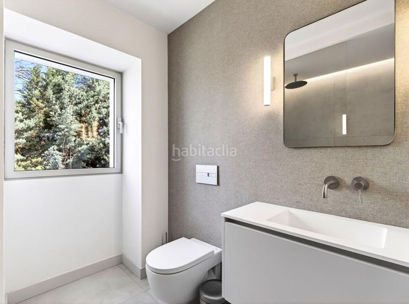 Foto 024944dd-5095-4330-8516-894fd9d8a3fc. Casa amb calefacció aparcament piscina a Conde Orgaz - Piovera Madrid