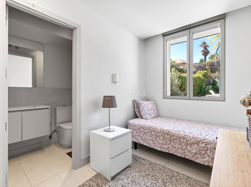 Foto 5cfc3900-3abb-45c4-bec7-2415087d515f. Casa amb calefacció aparcament piscina a Conde Orgaz - Piovera Madrid