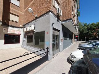 Local Comercial a C/ de César González Ruano