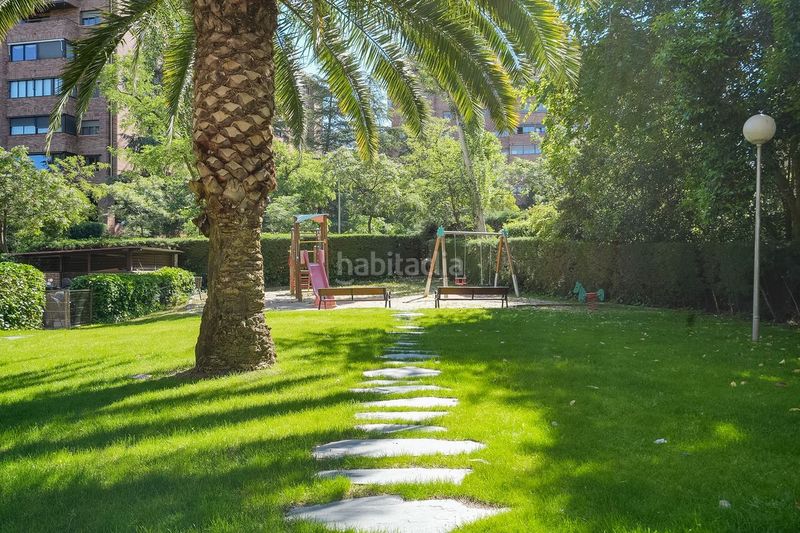Foto bb11330c-5f34-459e-aaf6-ecc028489005. Pis amb calefacció aparcament piscina a Mirasierra Madrid
