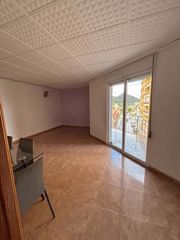 Etagenwohnung  Carrer de pedreguer