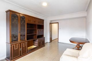 Piso  Carrer hern�n cort�s