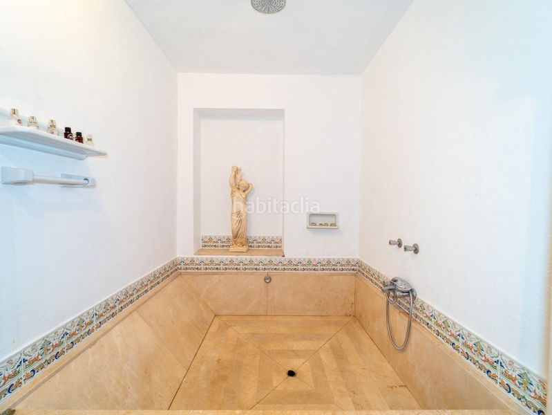 Foto a779e40f-d43e-4937-a458-2e6e7d731a8f. Pis amb calefacció aparcament piscina a Cabopino - Artola Marbella