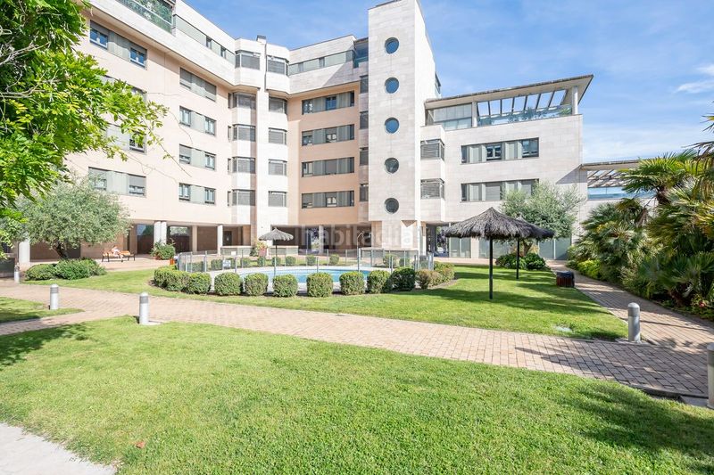 Foto b283e315-57a8-4107-95fe-d06f0ffaf99e. Pis amb calefacció aparcament piscina a Palomas Madrid