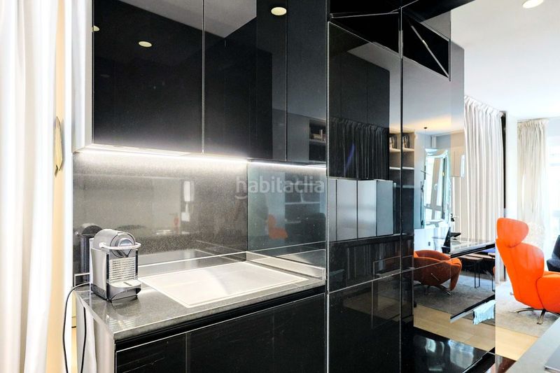 Foto dc861a1b-7b8c-4b84-a9d2-86b039171148. Loft en Jerónimos Madrid