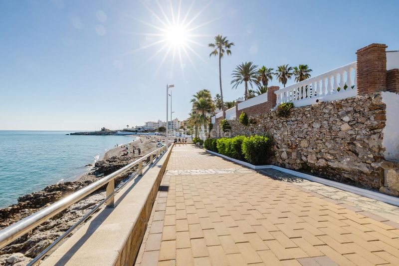 Foto cca651fb-9efd-4f28-93ee-b68070414ff6. Piso en Chaparil - Torrecilla - Punta Lara Nerja