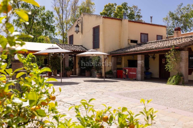 Foto f006e215-e597-4e9e-9d07-d4e6c760b664. Masía en Olvera