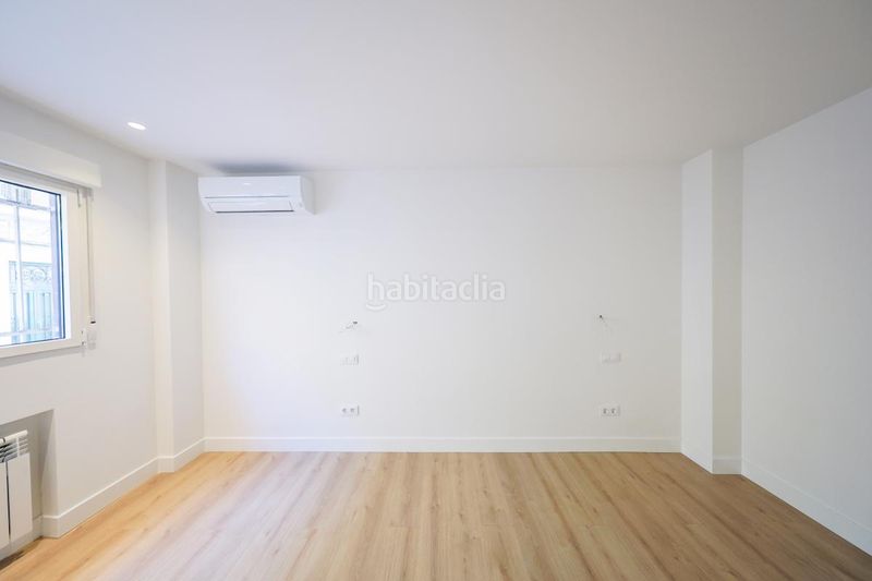 Foto 5cbf8894-6343-42e8-9858-91de8b8b416e. Planta baixa amb calefacció a El Viso Madrid