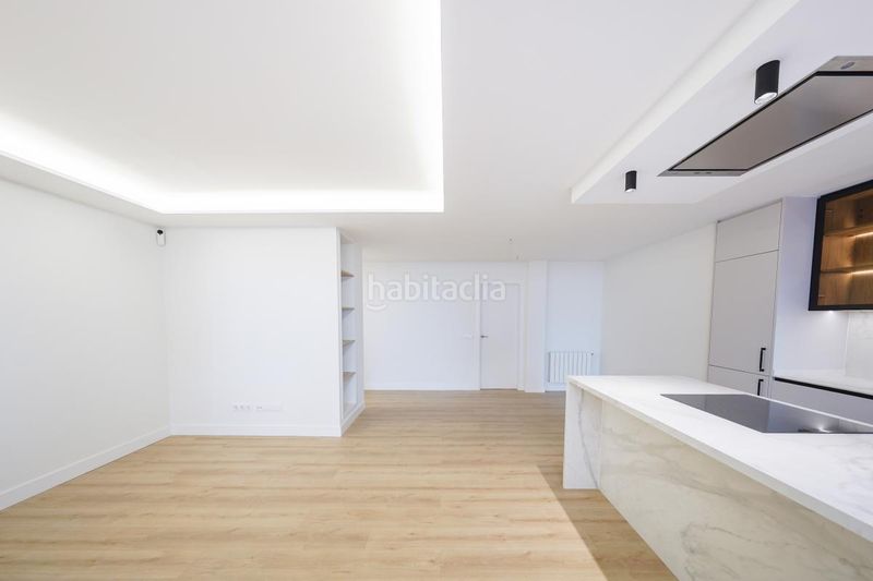 Foto e37b9eff-425f-401d-8243-7bd7881c559c. Planta baixa amb calefacció a El Viso Madrid