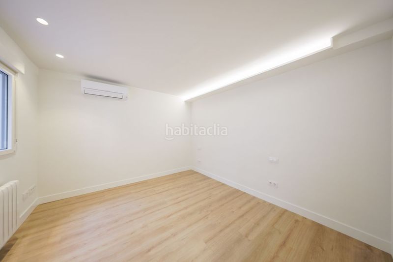 Foto f12c8405-2efd-43fe-bf02-6d2d4ce560ea. Planta baixa amb calefacció aparcament a El Viso Madrid