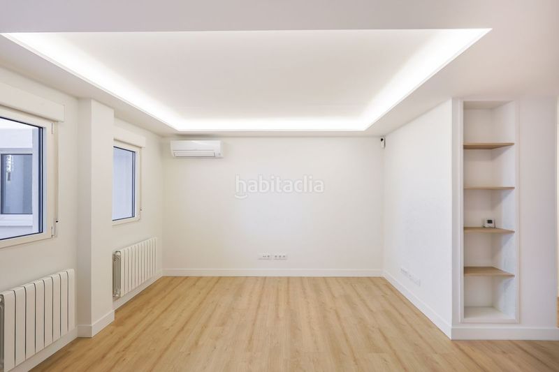 Foto f1706c3b-b581-400d-a02f-6417a54985ae. Planta baixa amb calefacció aparcament a El Viso Madrid