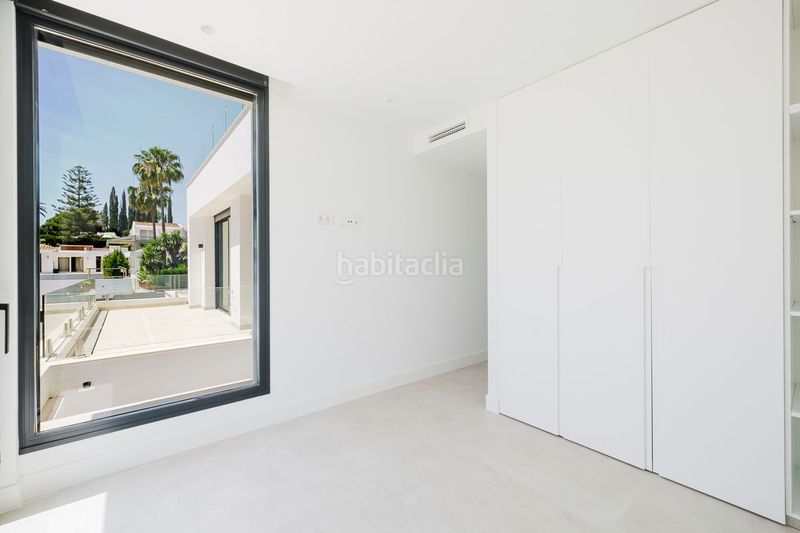 Foto 6a50da42-d80b-4c26-b5cd-e0b02039a149. Casa amb calefacció aparcament piscina a Nueva Atalaya Estepona