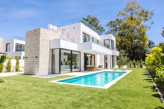 Casa  Urbanizacion señorio de cortes