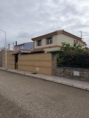 Xalet  Calle del almendro