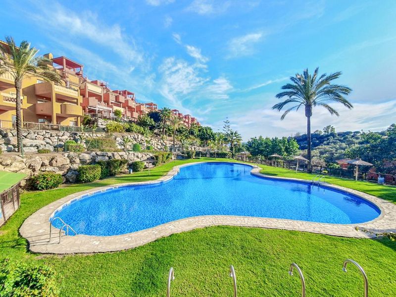 Foto d6b96bd0-3be6-4365-9033-a494166bb3f4. Planta baixa amb calefacció aparcament piscina a Marbella