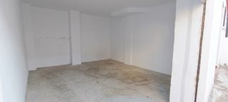 Car parking  Calle antonio merlo