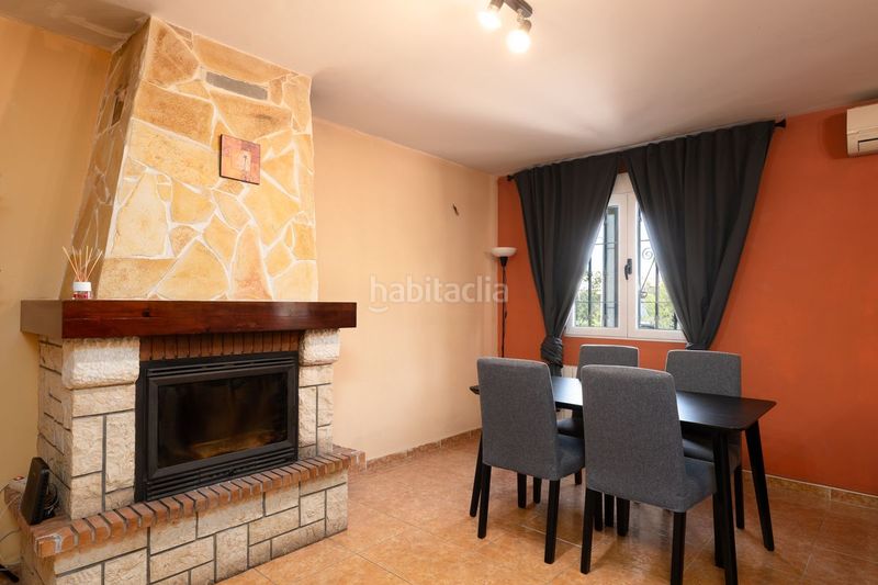 Foto 675a7c57-c6a0-4872-afcf-a30a4551597e. Casa aparellada amb calefacció aparcament a Tibi