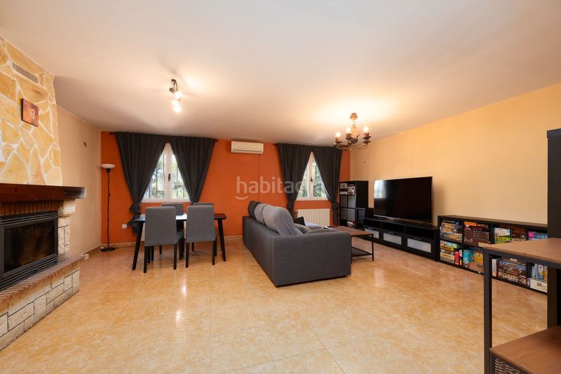 Foto cc220368-6ae8-439c-ab68-0945afbd1e02. Casa aparellada amb calefacció aparcament a Tibi