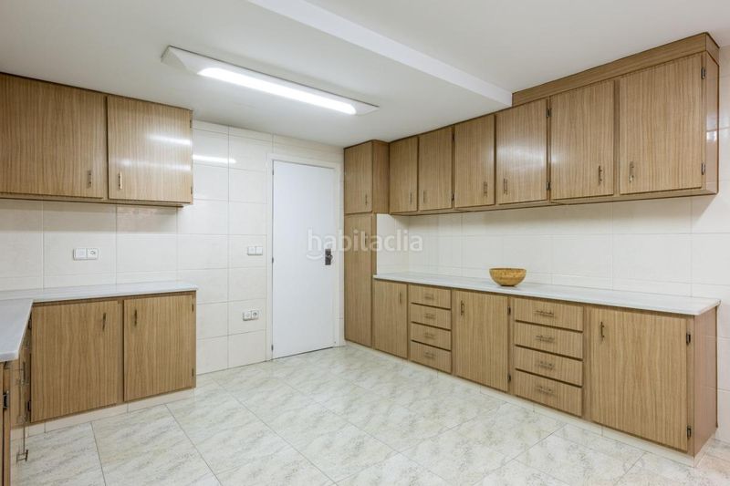 Foto b5d4b0aa-5c5f-49f7-8fe1-d7c8c0a9a3d5. Pis amb calefacció aparcament a Arrancapins Valencia