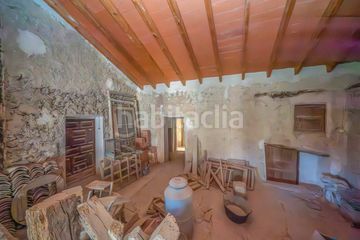 Foto 9de486ec-023e-4b32-9c93-5e87680e0c84. Casa amb calefacció a Ibi