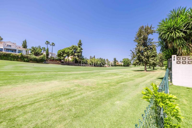 Foto 5d2c3ad1-391e-42e0-ab1b-adb7688e88f8. Casa amb calefacció aparcament a Guadalmina Alta Marbella