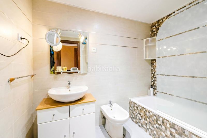 Foto 0dd3cd4d-9d46-4014-9414-f5d4f8a06499. Àtic amb calefacció aparcament piscina a El Consul - Ciudad Universitaria - El Romeral Málaga