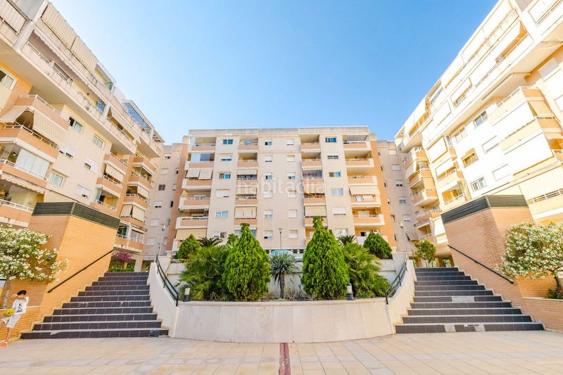 Foto d1b5b8e3-b51f-4f1e-bdf5-521ef4d21bc4. Àtic amb calefacció aparcament piscina a El Consul - Ciudad Universitaria - El Romeral Málaga