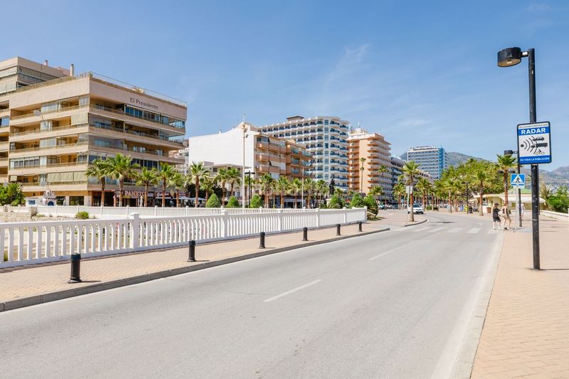 Foto e07b2526-1411-4aae-bf11-777fc455cfa0. Local comercial en Puerto Deportivo Fuengirola