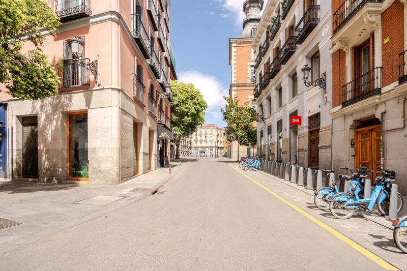 Foto 6b2f6c24-1b88-4ae9-81f1-aca8133e88e0. Pis amb calefacció a Sol Madrid